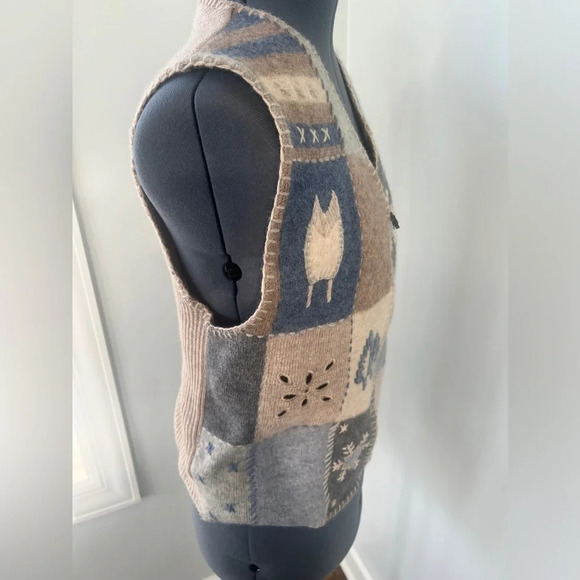Woolrich Vintage Sz M  100% Wool Zip Snowflake Winter Patchwork Sweater Vest - Picture 9 of 16